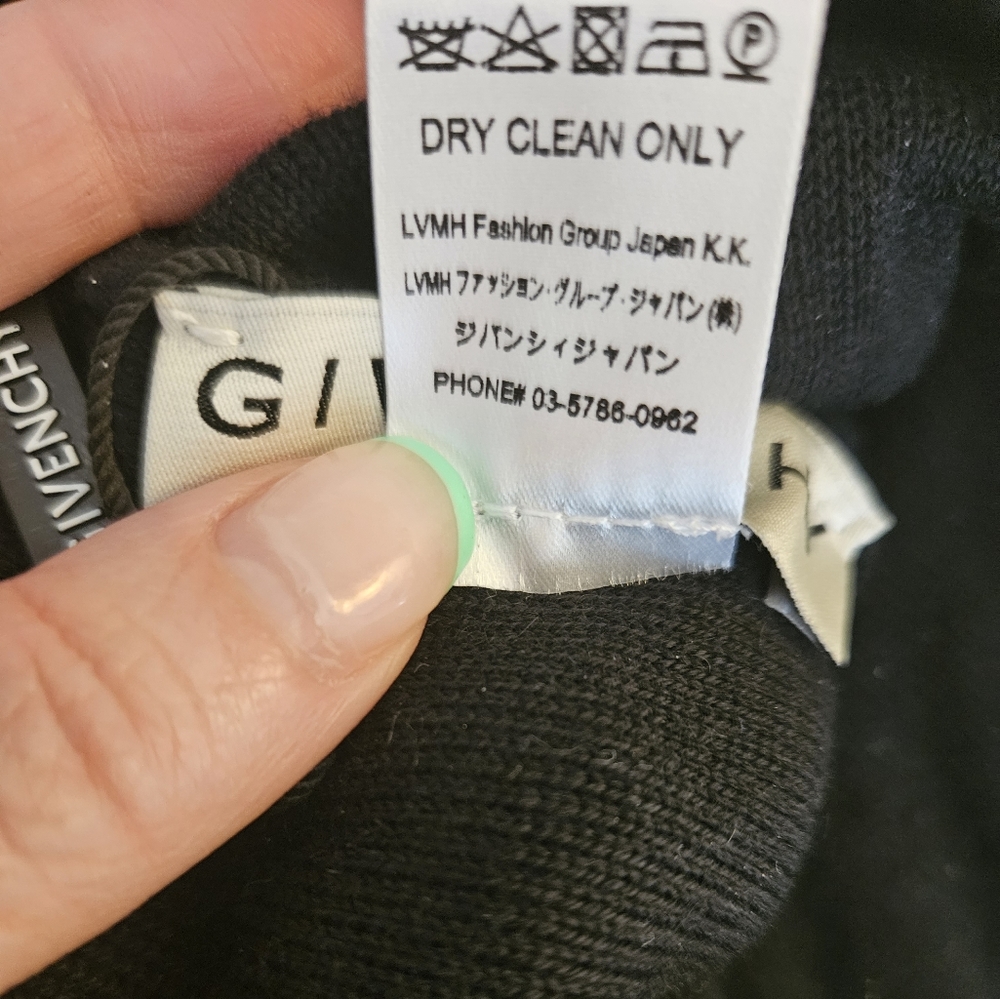 ***sold on vest.collective**Authentic Givency Beanie - Picture 5 of 6